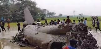 प्रशिक्षण उड़ान के दौरान पश्चिम बंगाल में वायुसेना का विमान दुर्घटनाग्रस्त, पायलट सुरक्षित